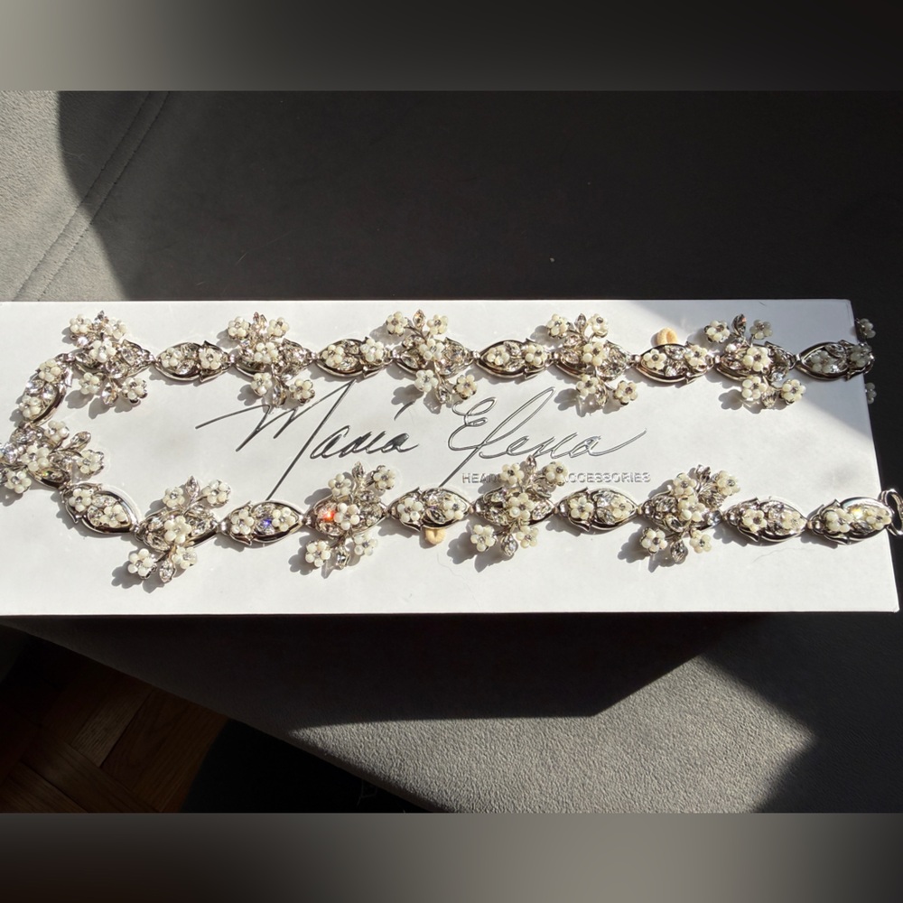 Maria Elena Floral Hair Accessory - Silver and White